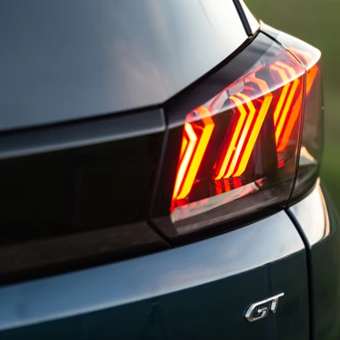 PEUGEOT 5008 2021 GT Baglygte