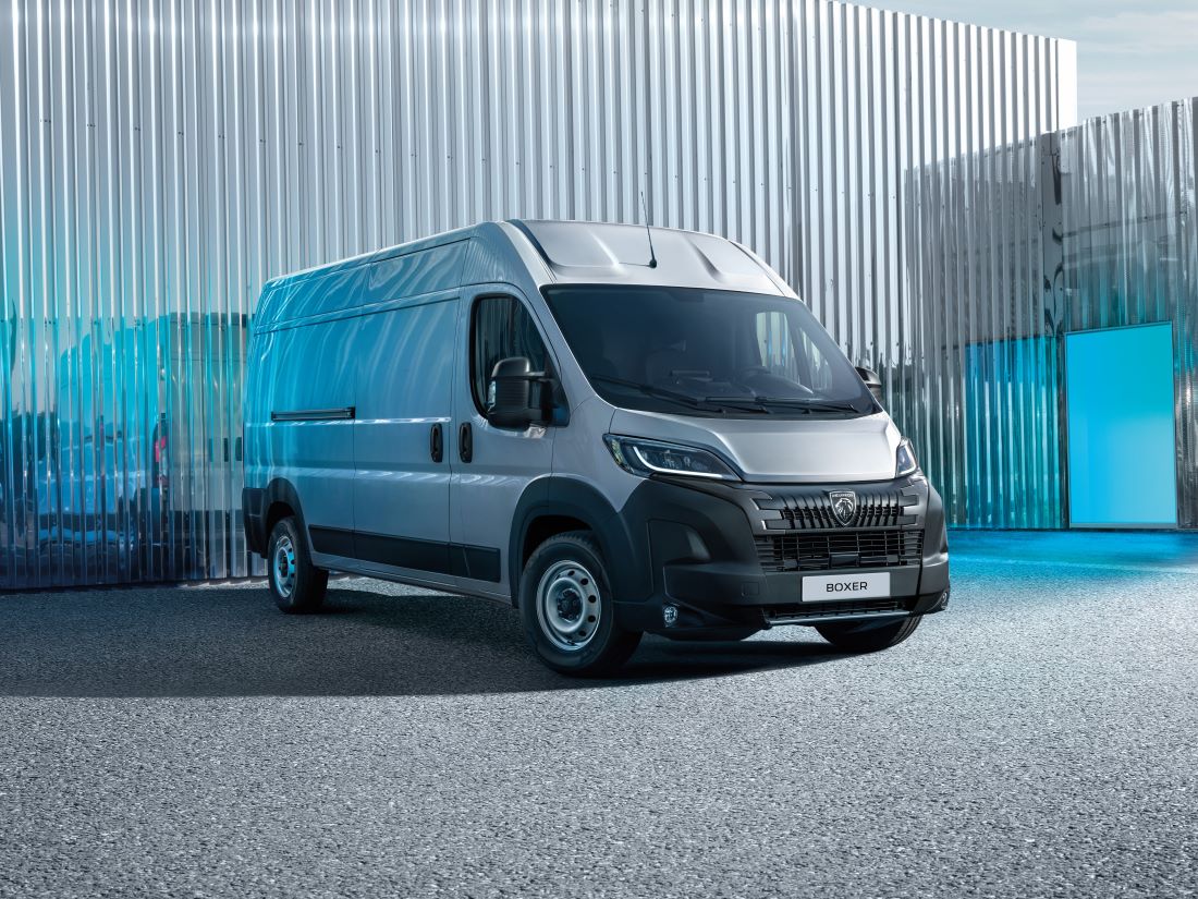 Peugeot Boxer 2025 Parkeret