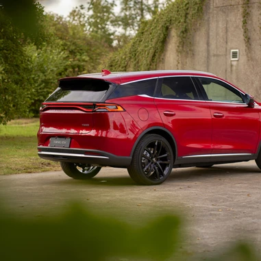 BYD TANG 2025 Side