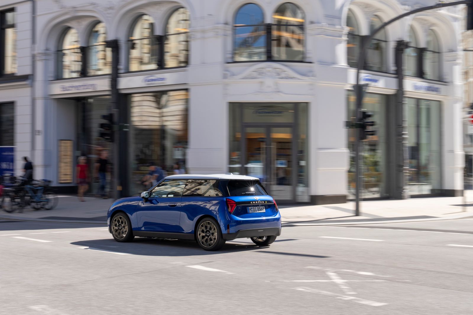 MINI Cooper SE 2026 V Side