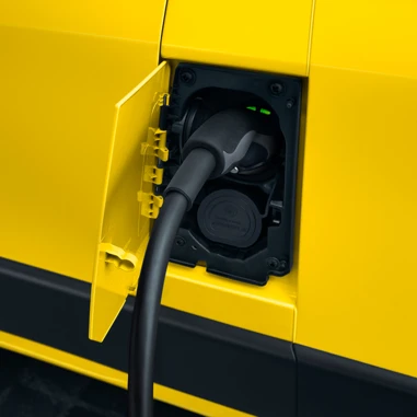 Opel Movano 2023 Ladestik