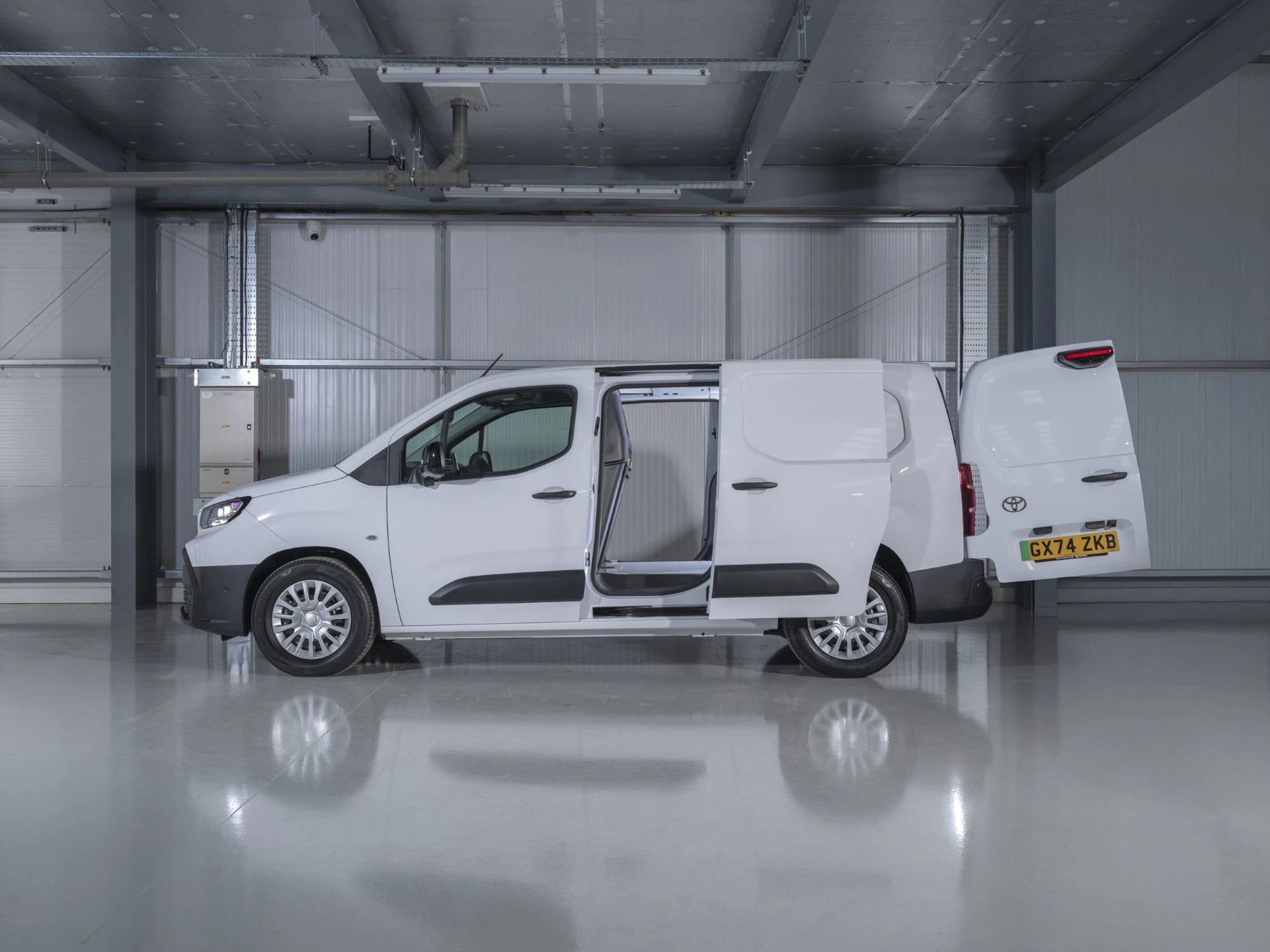 Toyota Proace City 2024 Aaben Side