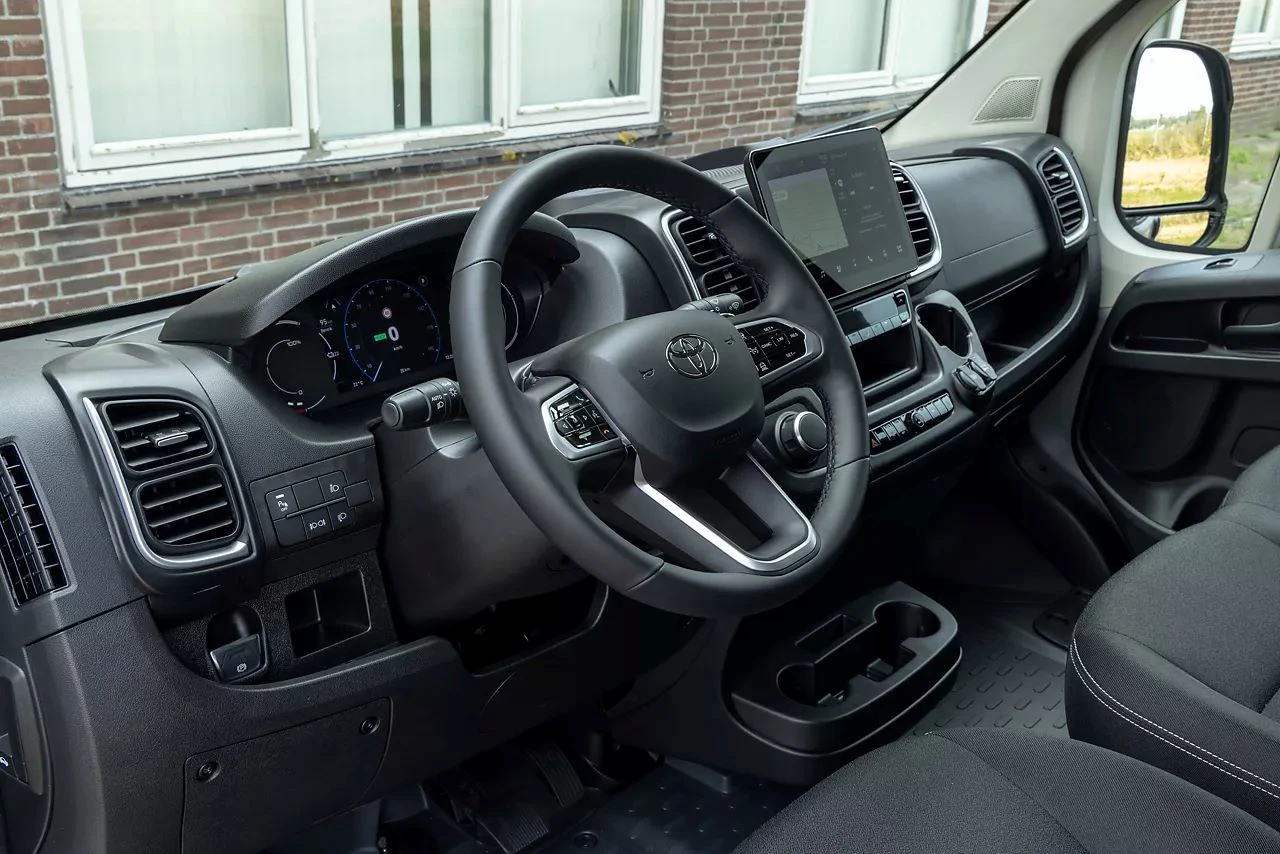 Toyota Proace Max 2024 Rat