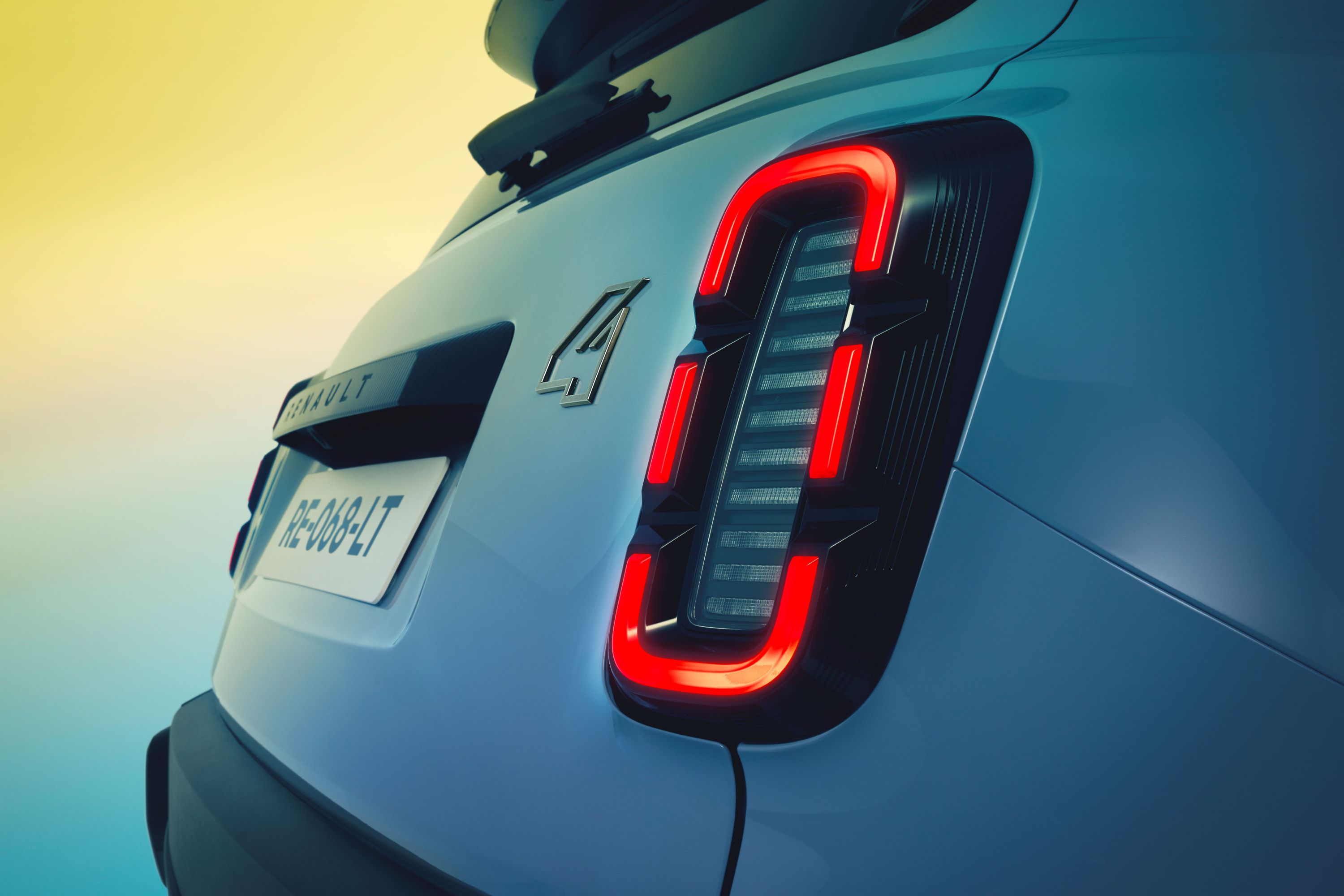 Renault 4 2024 Baglygter Taet Paa