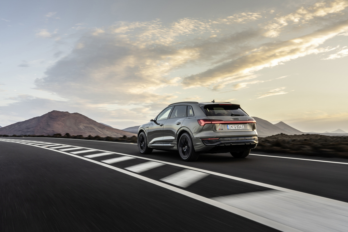 Audi Q8 E Tron 2023 Venstre