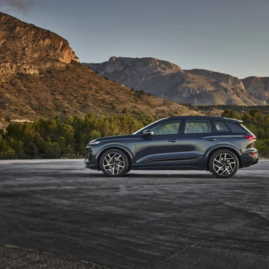 Audi Q6 E Tron 2024 V Side