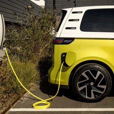 VW ID Buzz Gul Opladning