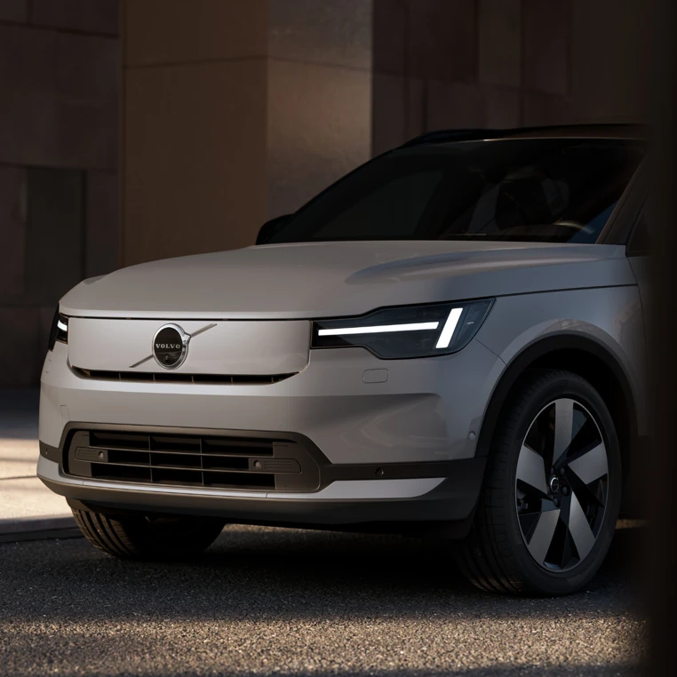 Volvo EX40 Teaser