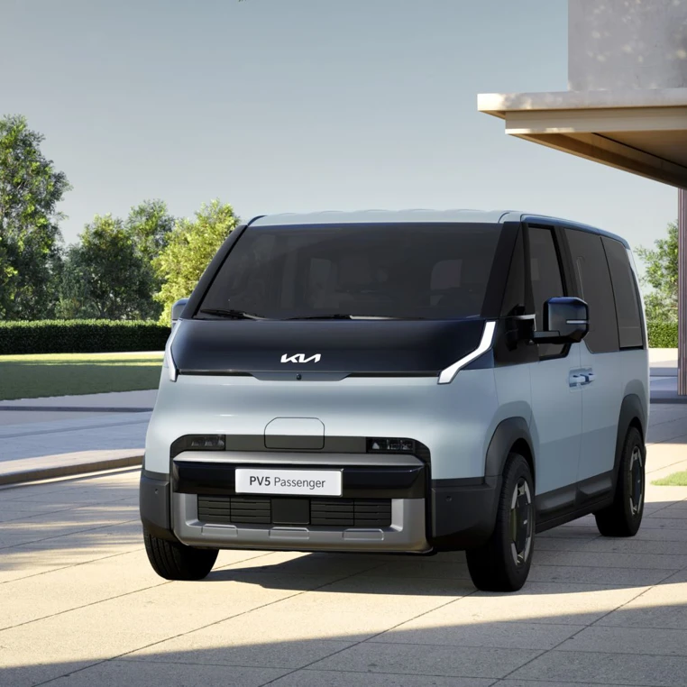 Kia PV5 2025 Skraa Forfra