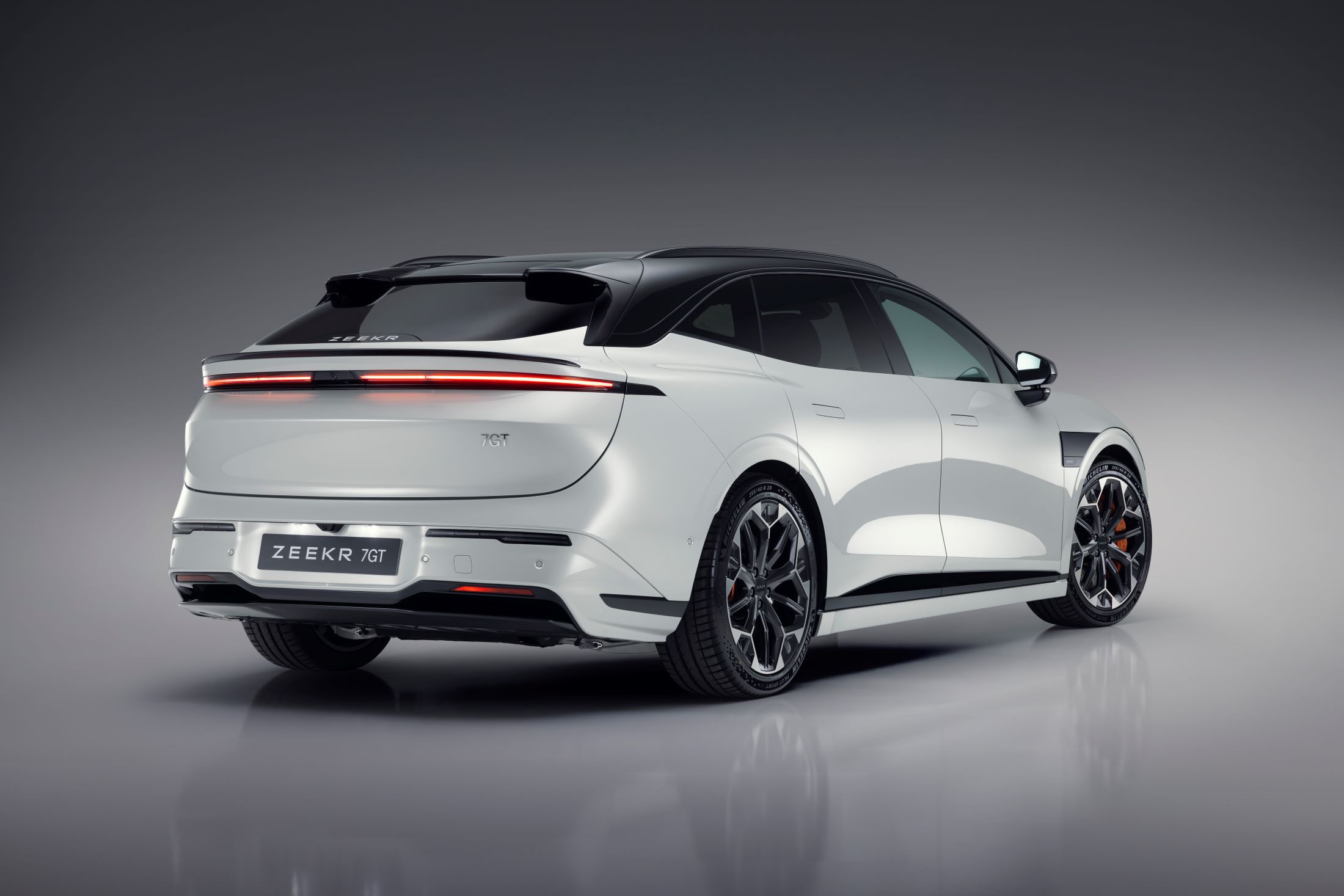 Zeekr 7GT 2026 Bagfra Skraa