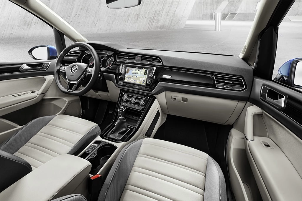 VW Touran 2015 Interior