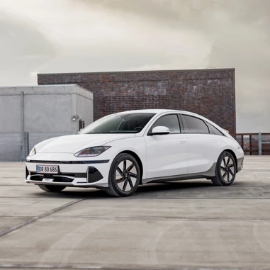 Hyundai IONIQ 6 2025 Skraa