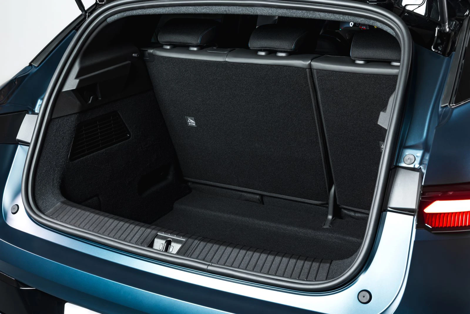 Renault Megane Electric 2026 Studio Bagagerum