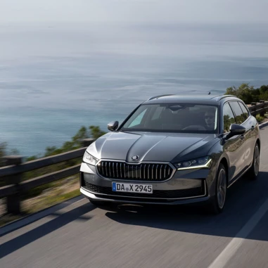 Skoda Superb 2024 Combi Forfra