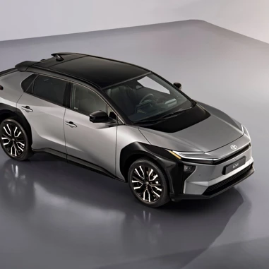 Toyota BZ4X 2025 Oppe