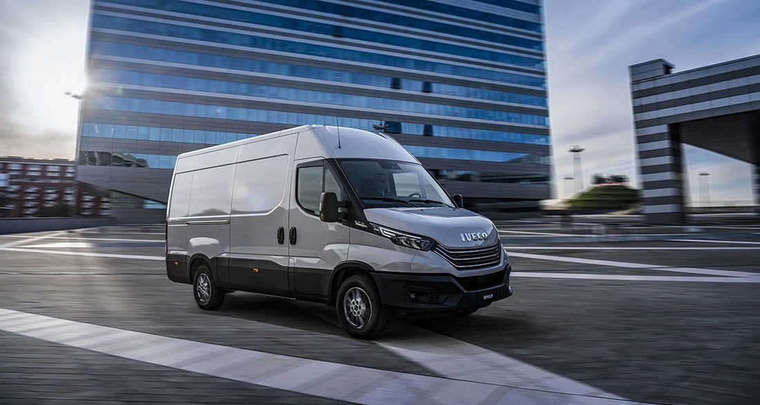 IVECO Daily 2022 Van Front
