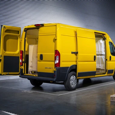 Opel Movano 2023 Opbevaring