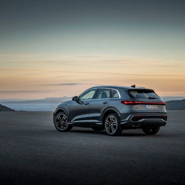 Audi Q5 2025 Skraa Side