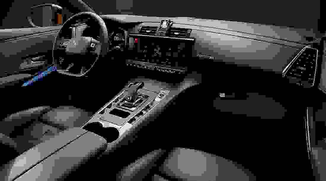 DS 7 2022 Crossback Cockpit