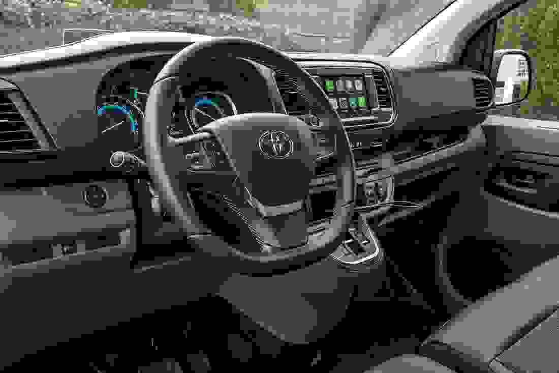 Toyota Proace 2021 Cockpit