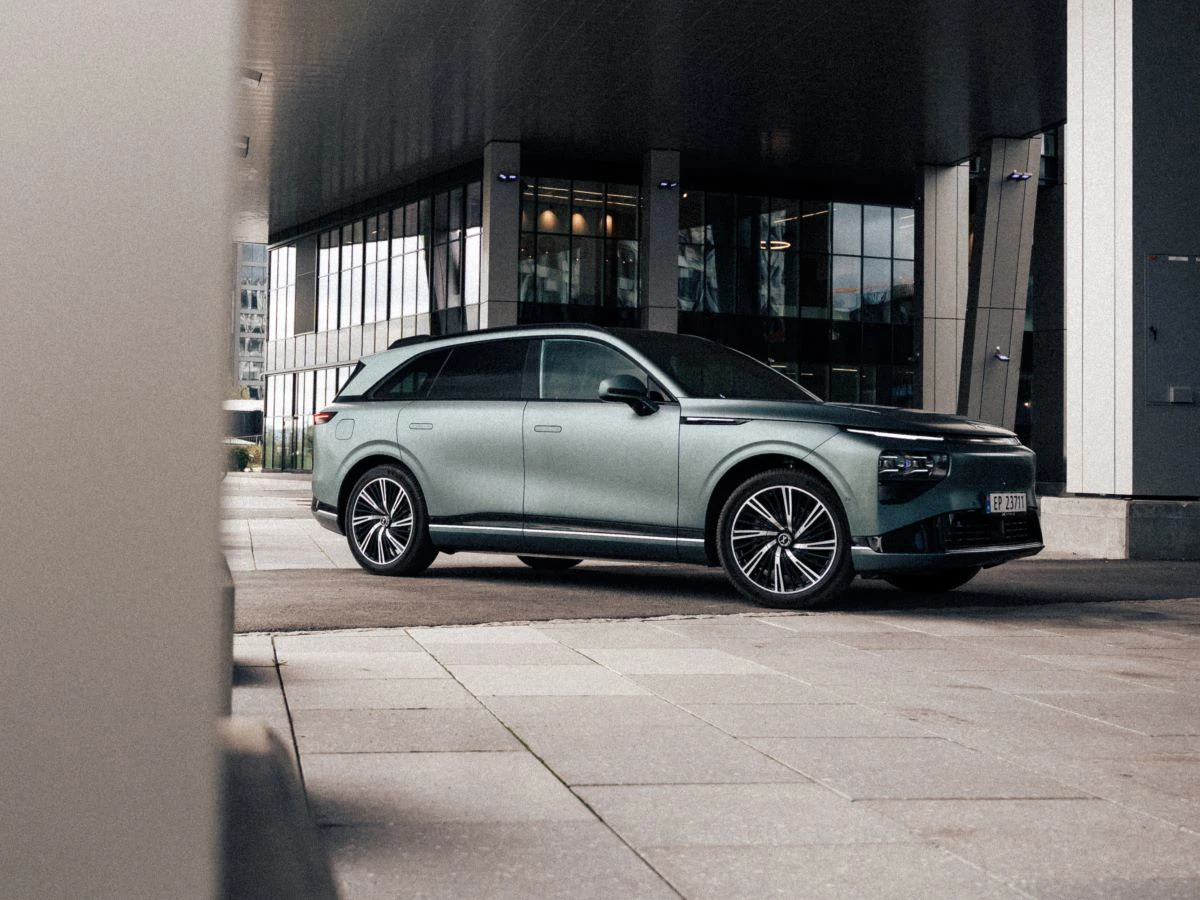 XPENG G9 2026 Side H