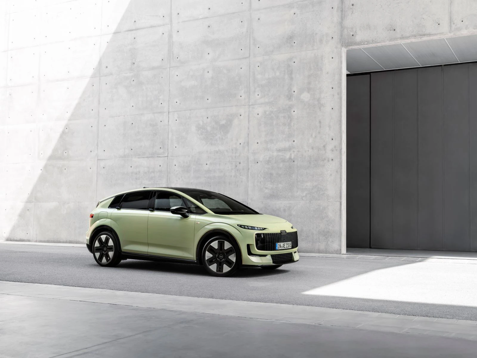 Audi A2 E Tron 2026 Skraa Hojre