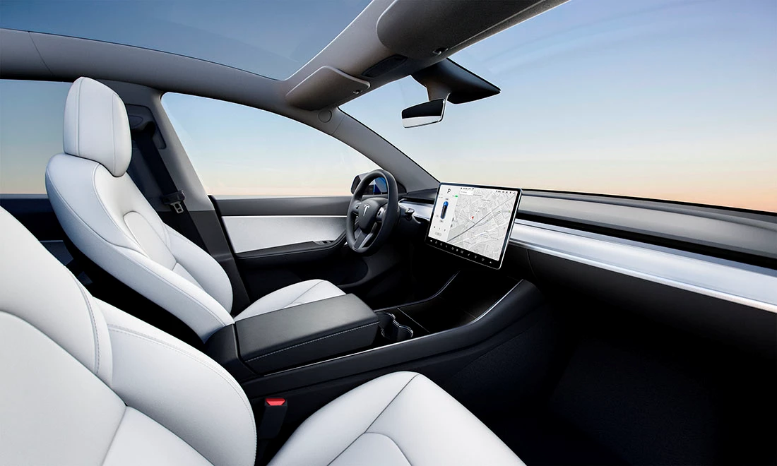 Tesla 2022 Model Y Cockpit