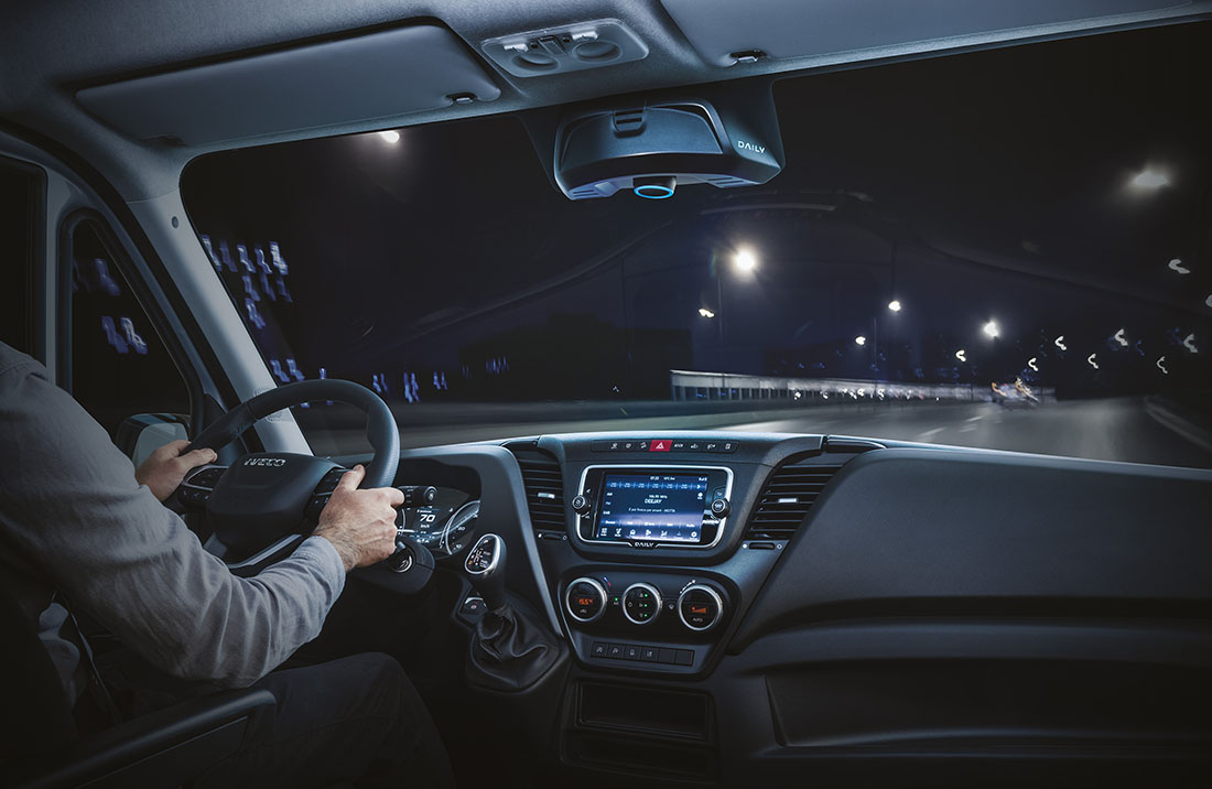 IVECO Daily 2022 Van Cockpit