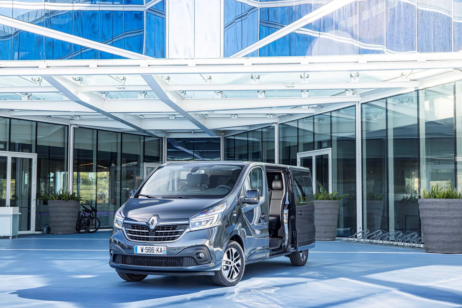 8 2019 New Renault TRAFIC Spaceclass Press Tests In Portugal
