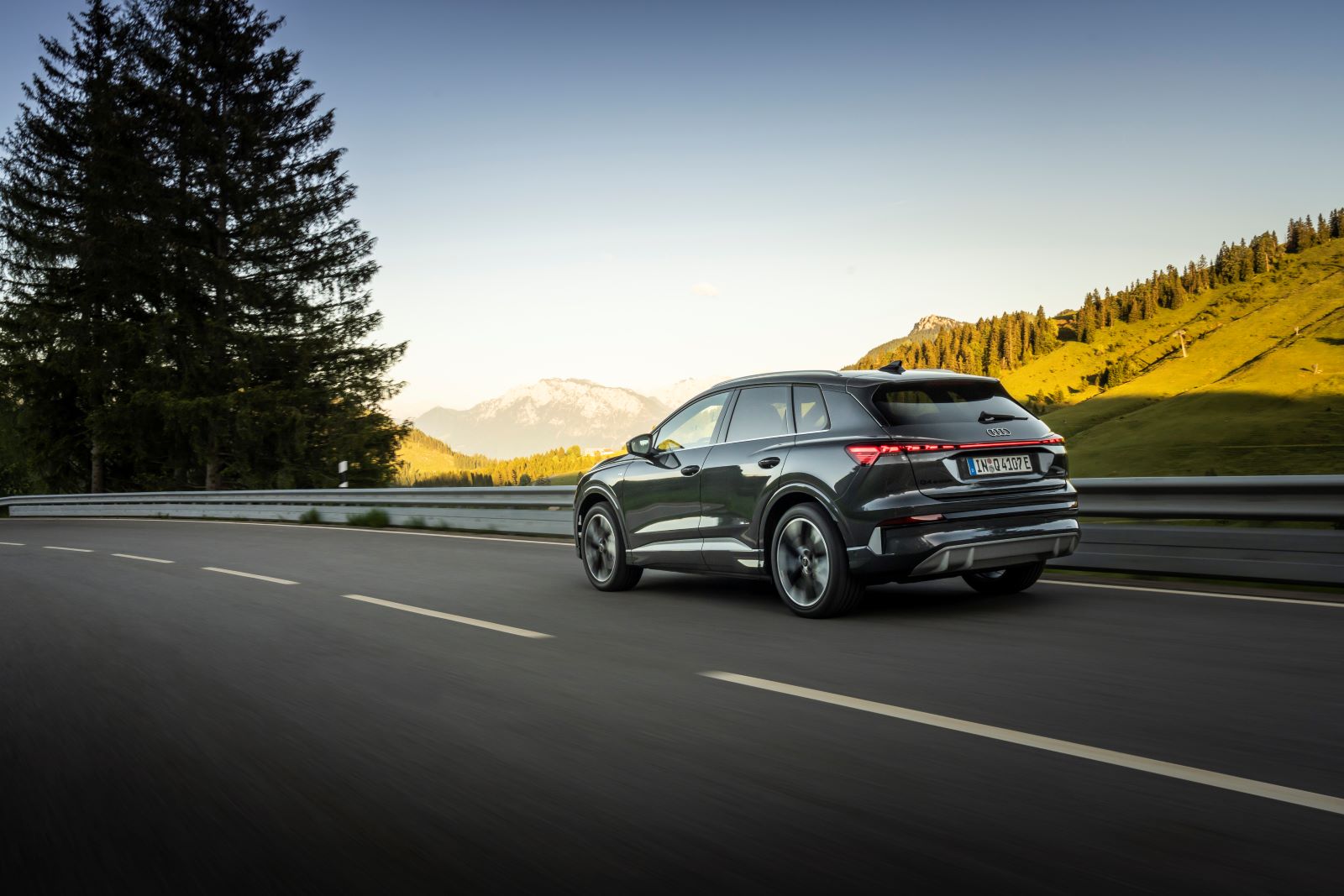 Audi Q4 E Tron 2026 Suv Koerende Bagfra