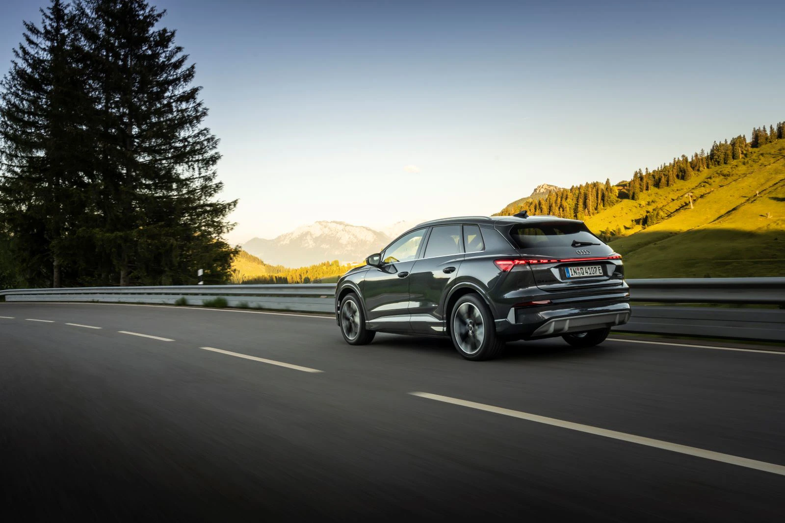 Audi Q4 E Tron 2026 Suv Koerende Bagfra