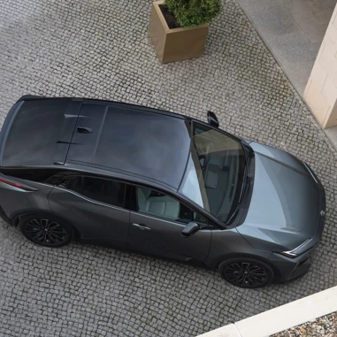 Toyota C HR+ Set Ovenfra