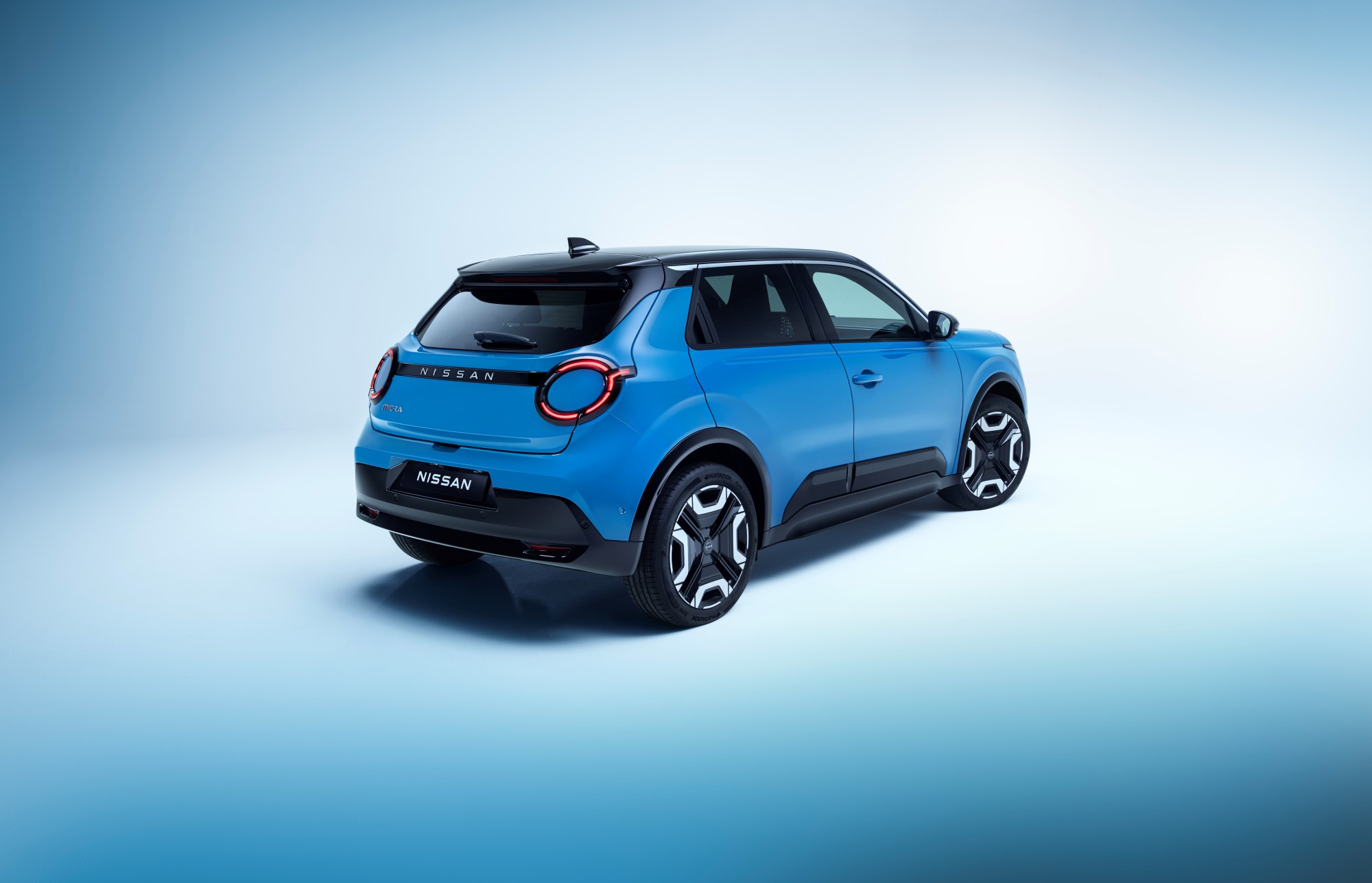 Nissan MICRA 2025 Electric Studio Skraa Bagfra