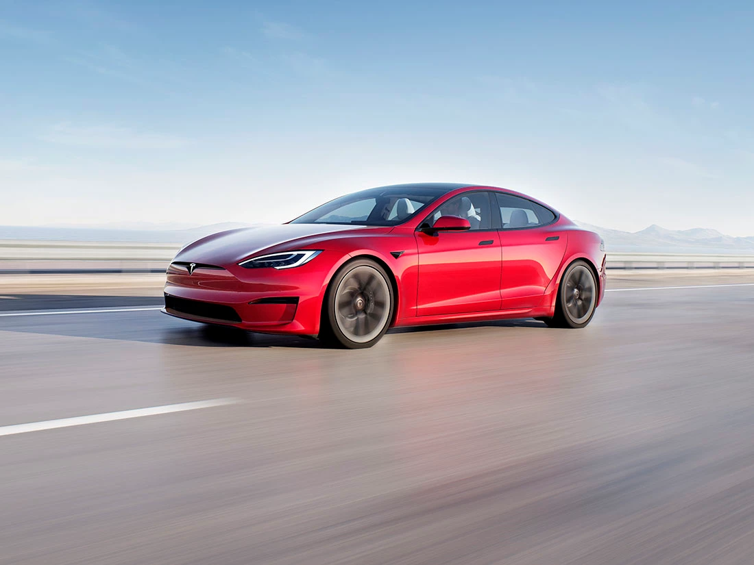 Tesla 2022 Model S Front 2