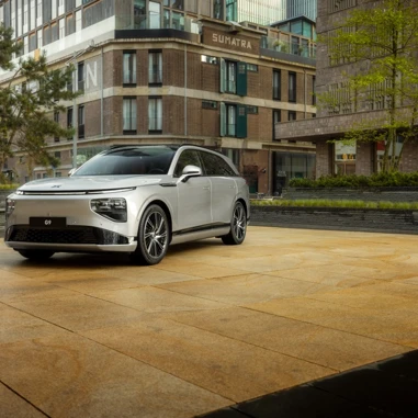 Xpeng G9 2025 Skraa Venstre