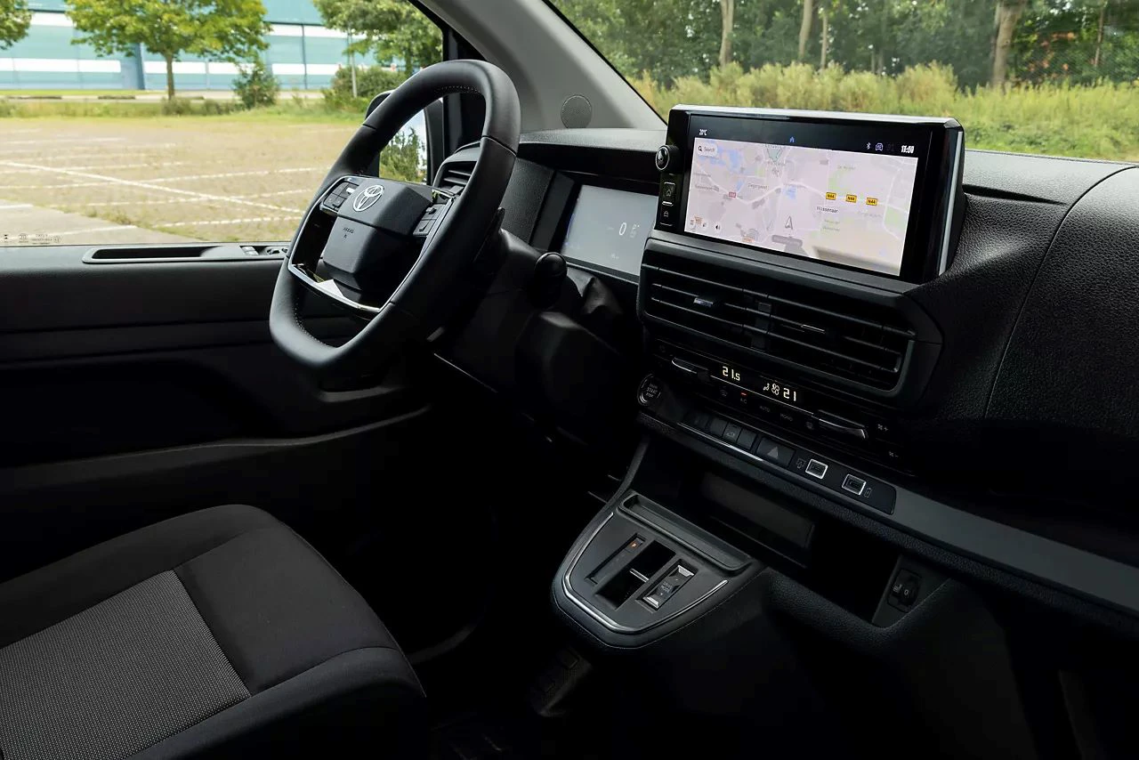 Toyota Proace 2024 Cockpit