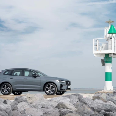 288157 Volvo XC60 Recharge T8 AWD Thunder Grey