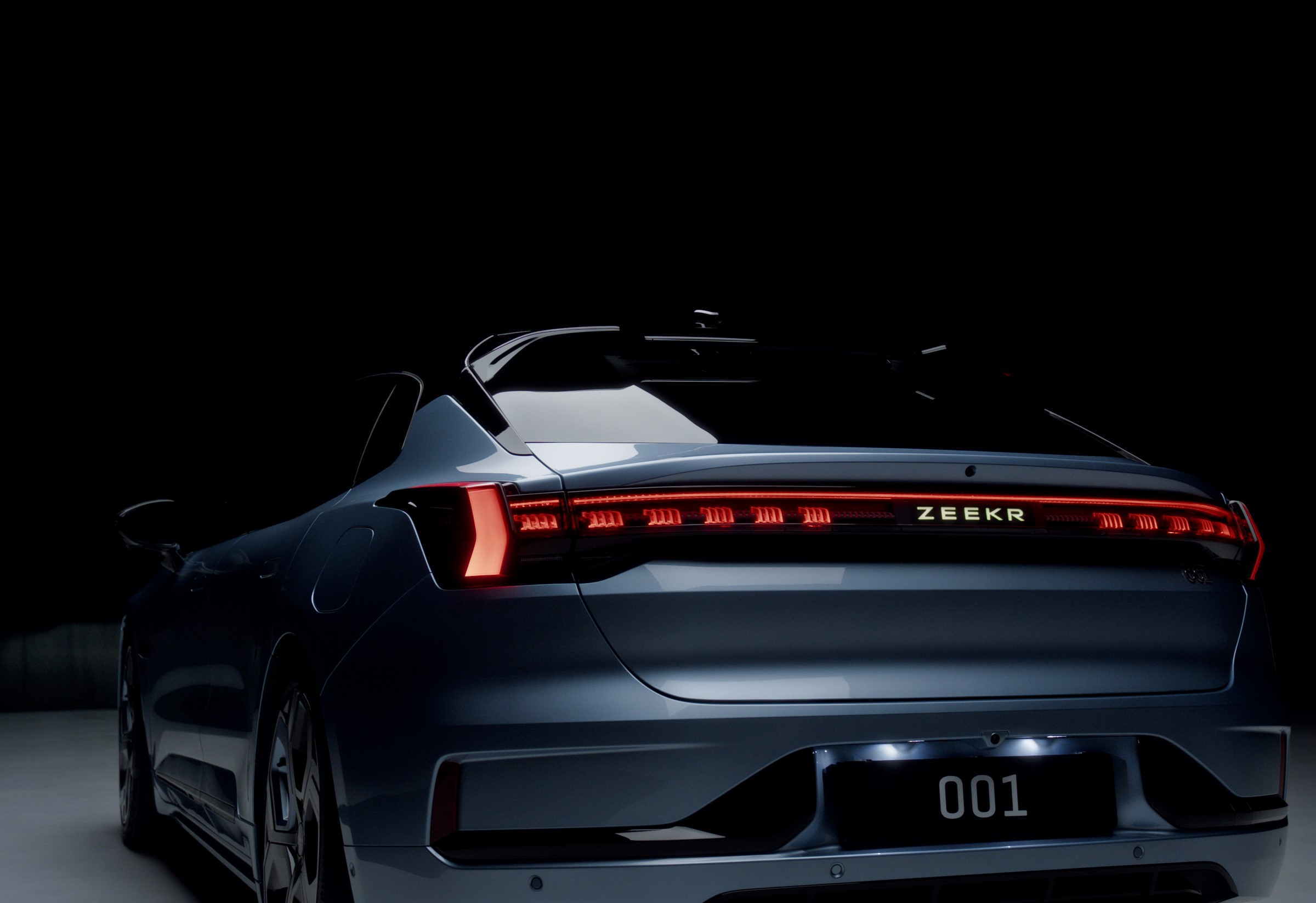 Zeekr 001 2025 Studio Baglygte Bred