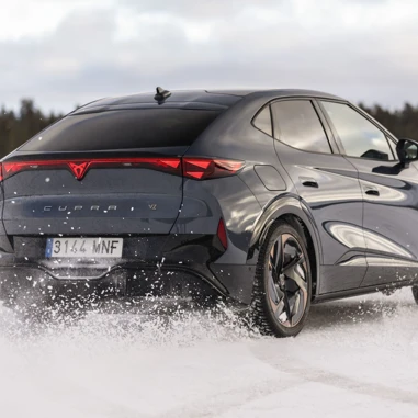 CUPRA Tavascan 2024 H Side