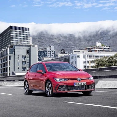 VW Golf 2020 GTI 8 Koerebillede