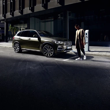 BMW X5 2018 Xdrive 45E Oplader