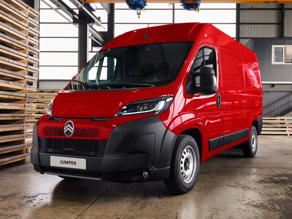 Citroën Jumper 2025 Roed Parkeret