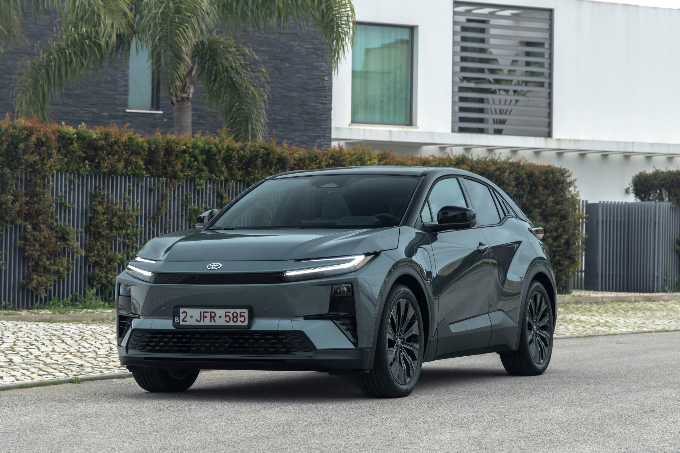 Toyota C HR+ Skrå Forfra