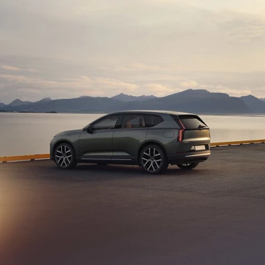 Volvo EX60 Skråt Bagfra