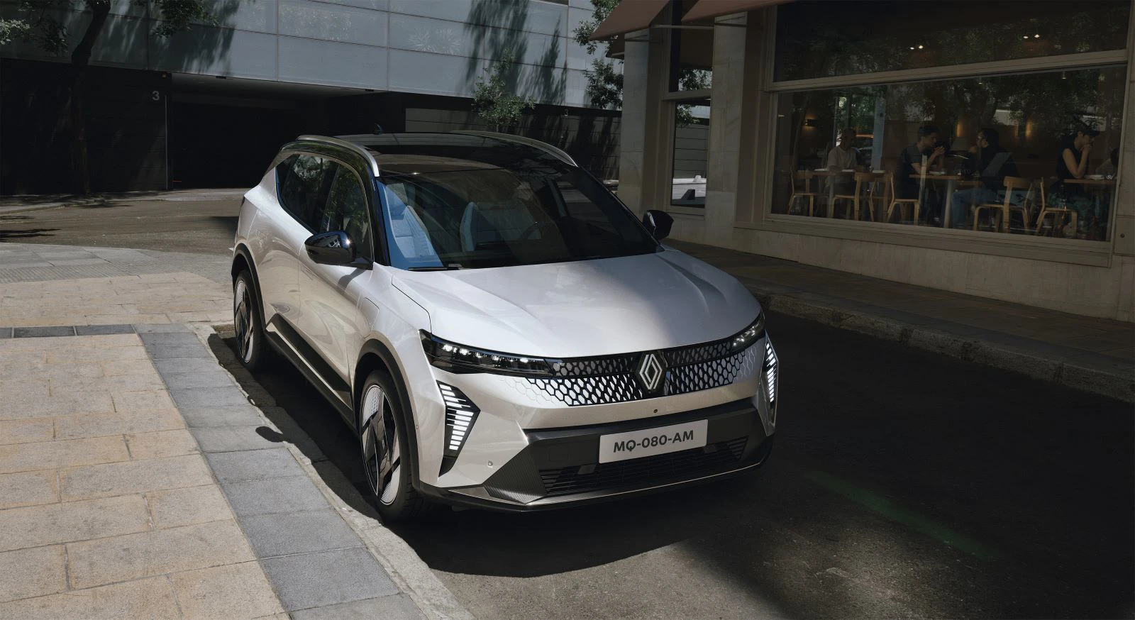 Renault Scenic Electric 2024 Parkeret Forfra